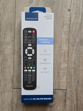 Insignia Black 3-Device Universal Remote